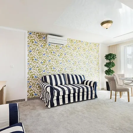 Hotel Opu Boutique 3*